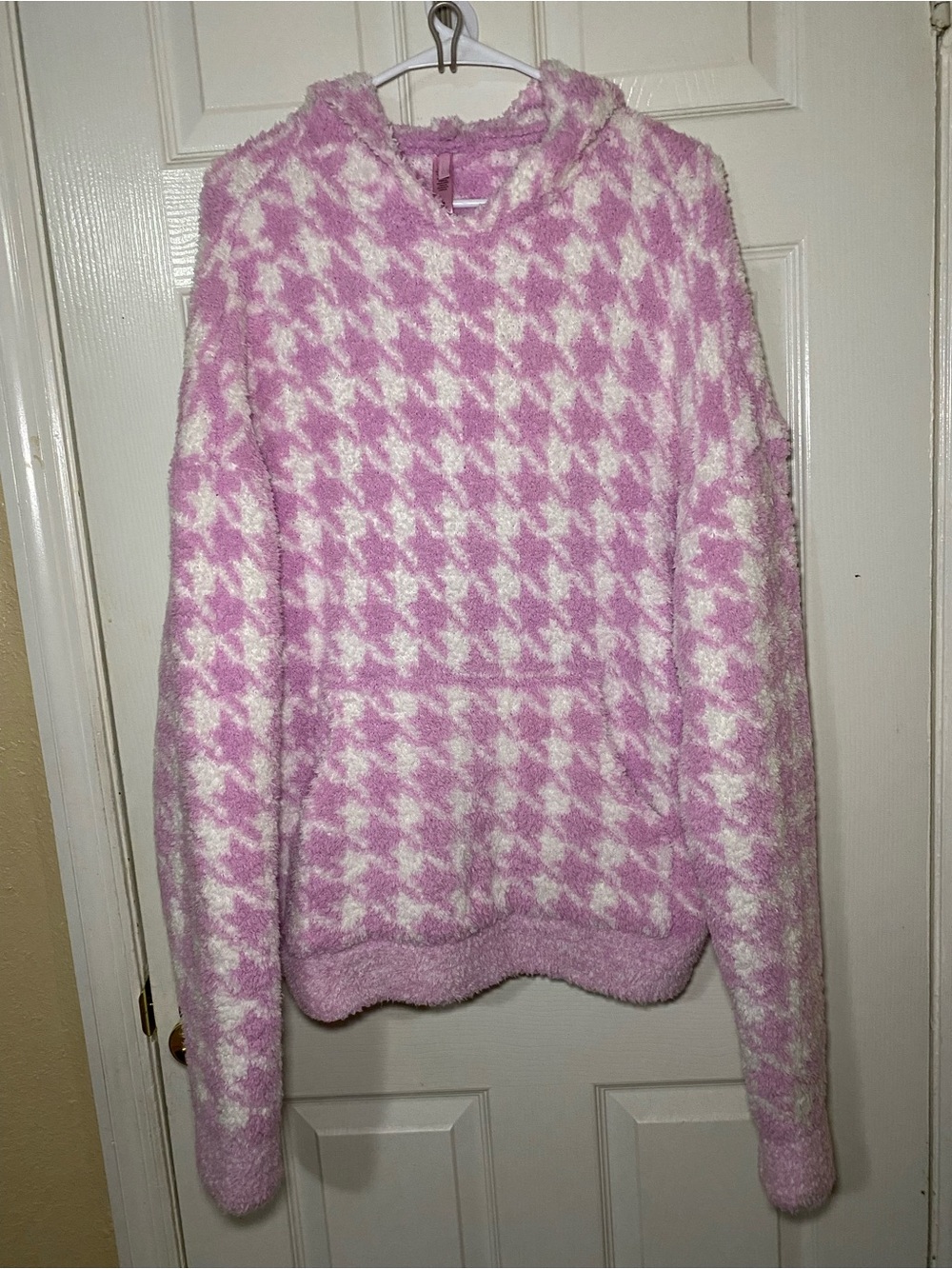 SKIMS Pink & White Houndstooth Crew-Scoop Hoodie Oversized